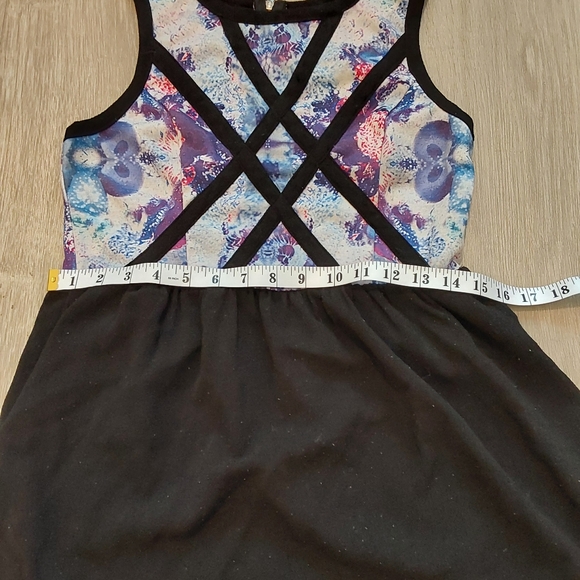 Galaxy Skater Dress - Picture 6 of 7